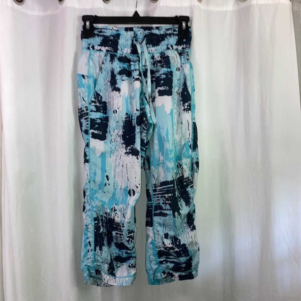 Kyodan blue, white and black capri pants